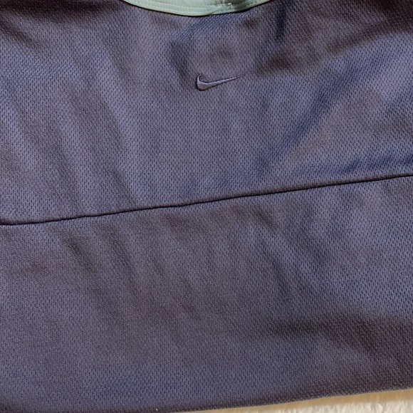 Nike Long Sleeve Athletic Shirt - Picture 8 of 9